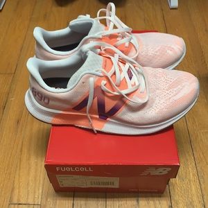 New Balance 890 Running Shoes
